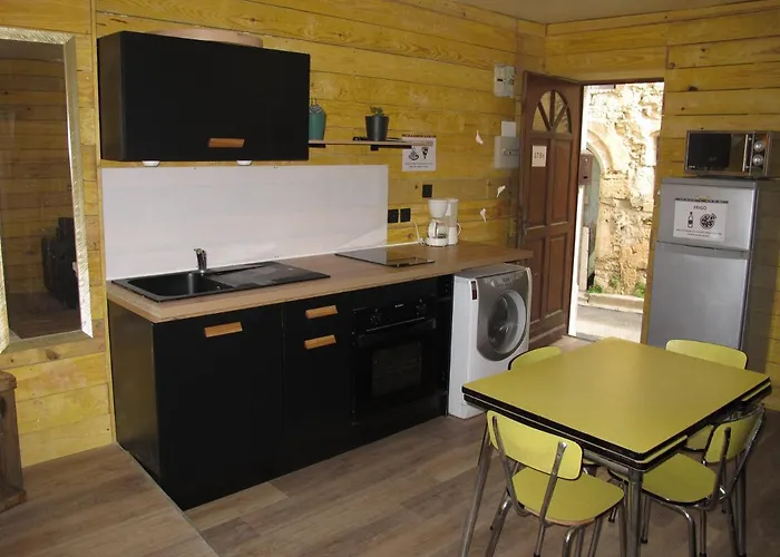 Appartement T1 Bis Cosy Avec Patio 17 Bis